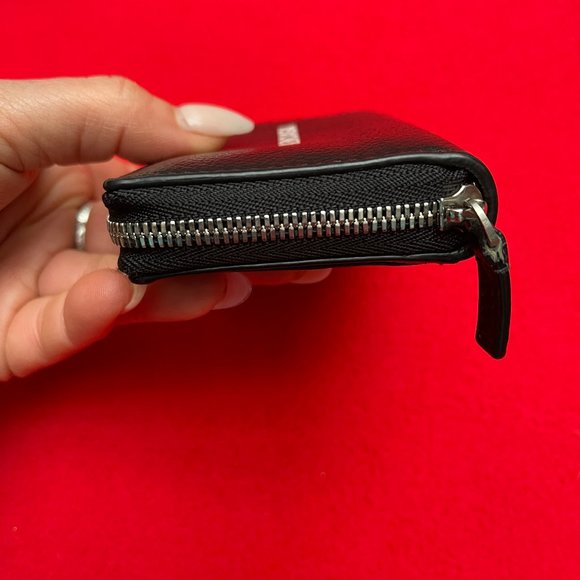 Auc BALENCIAGA Everyday Leather Zippy Zip Around wallet - Picture 11 of 13